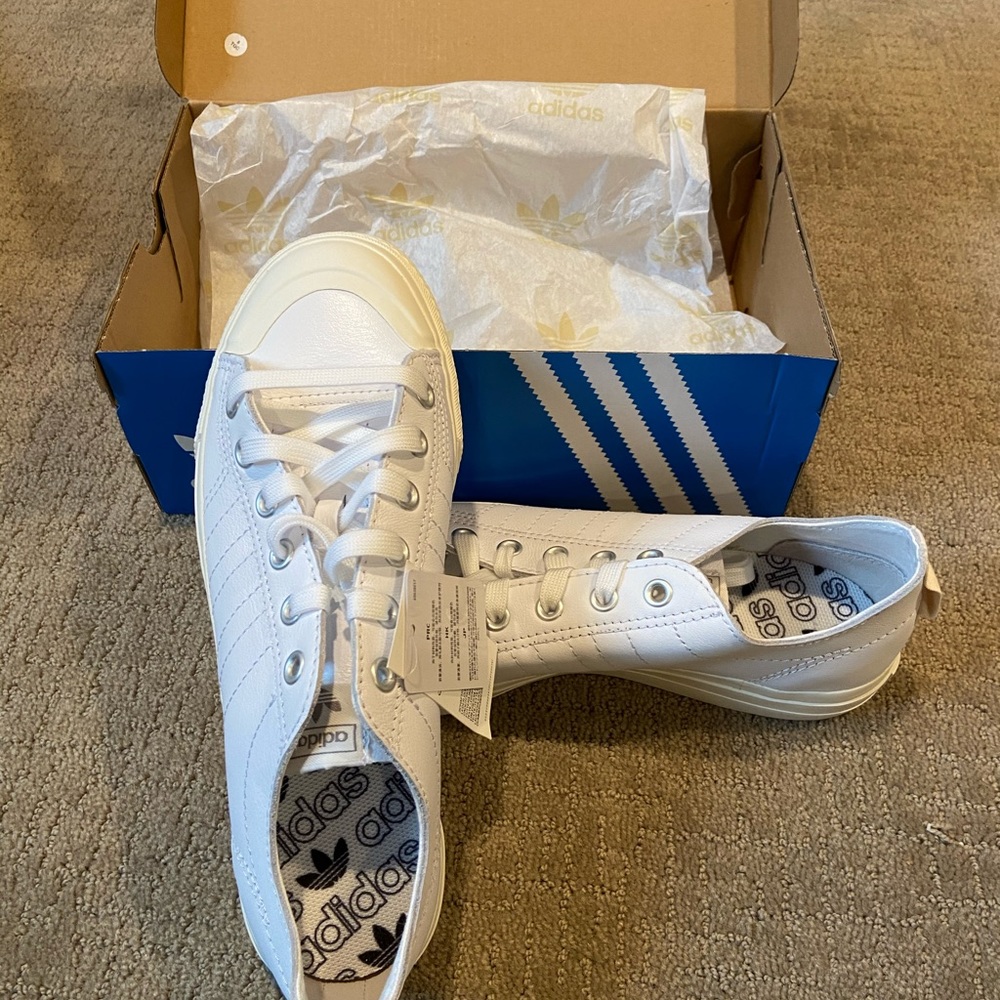 Men’s adidas shoes NIB size 9.5
